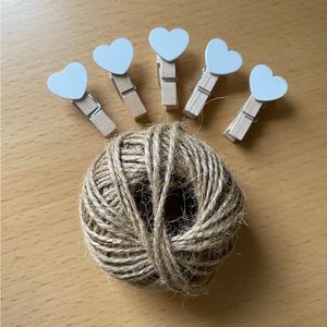 100 New unused clips and yarn